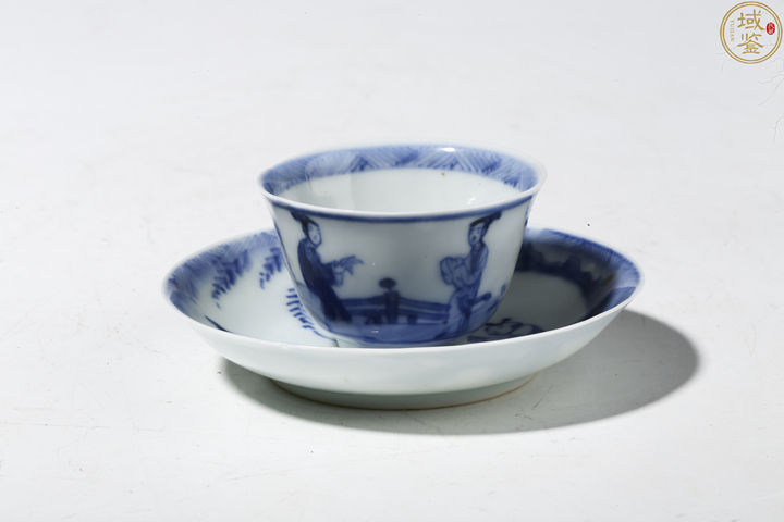 古玩陶瓷青花仕女人物杯碟真品鑒賞圖