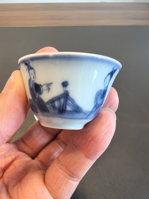 古玩陶瓷青花仕女人物杯碟真品鑒賞圖