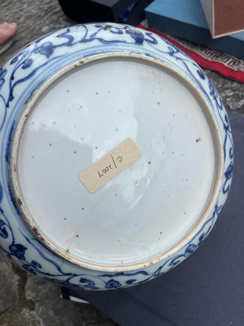 古玩陶瓷明成化青花花卉三多紋臥盤拍賣,當前價格19800元