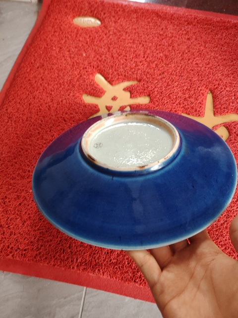 古玩陶瓷乾隆寶石藍(lán)釉盤真品鑒賞圖