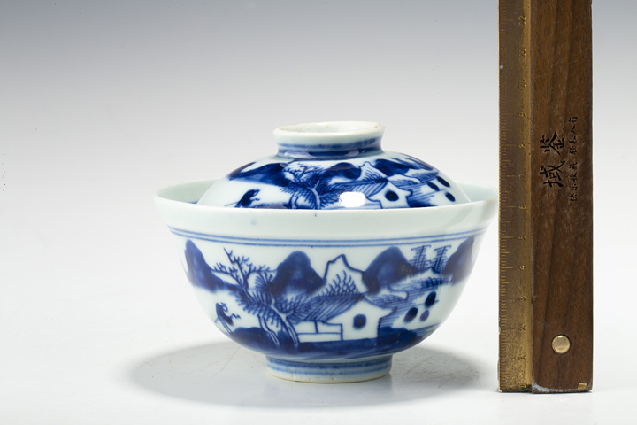 古玩陶瓷清中·青花山水人物紋蓋碗拍賣,當前價格1728元