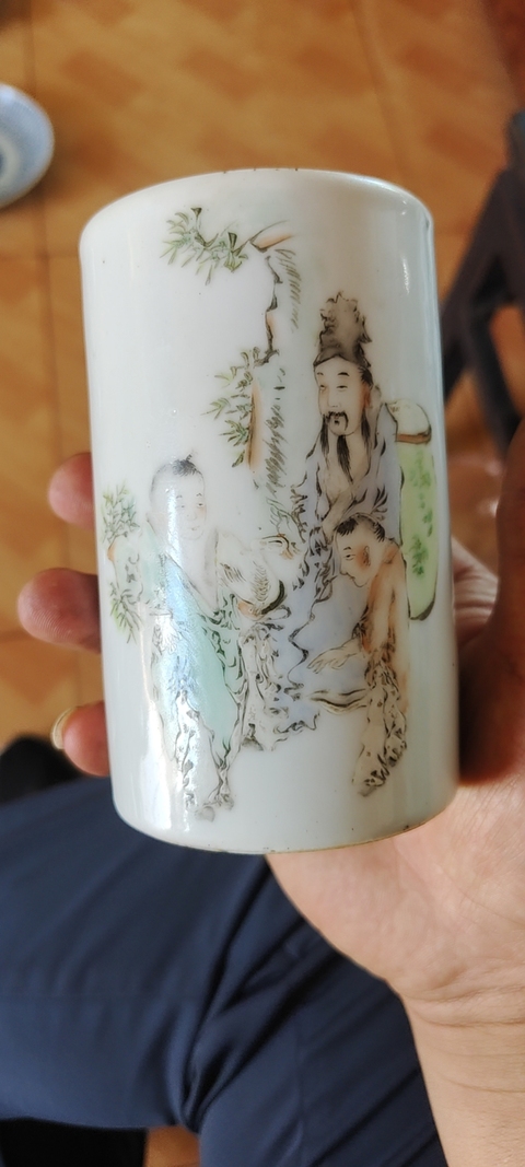 古玩陶瓷粉彩筆筒真品鑒賞圖