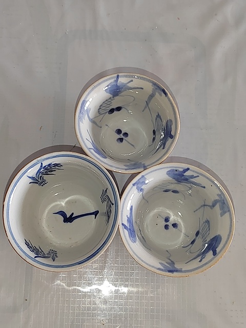 古玩陶瓷外紫金釉內青花杯拍賣,當前價格400元