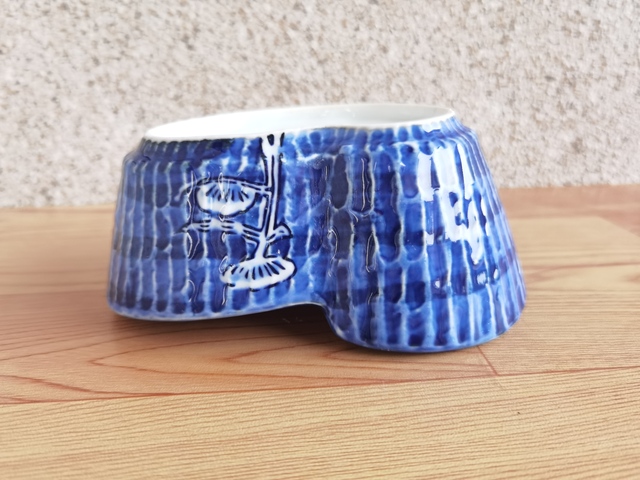 古玩陶瓷出口創(chuàng)匯期青花碗拍賣，當前價格198元
