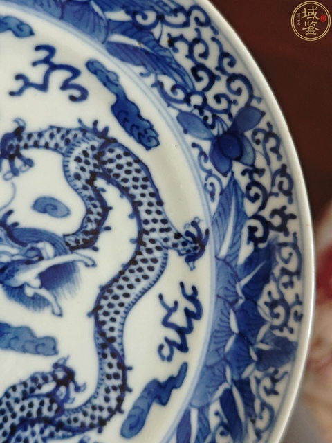 古玩陶瓷晚清青花龍紋盤真品鑒賞圖