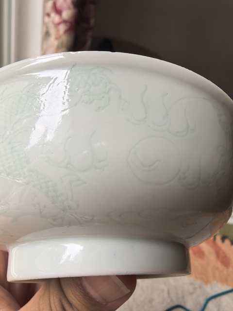 古玩陶瓷白釉暗刻龍紋茶園真品鑒賞圖