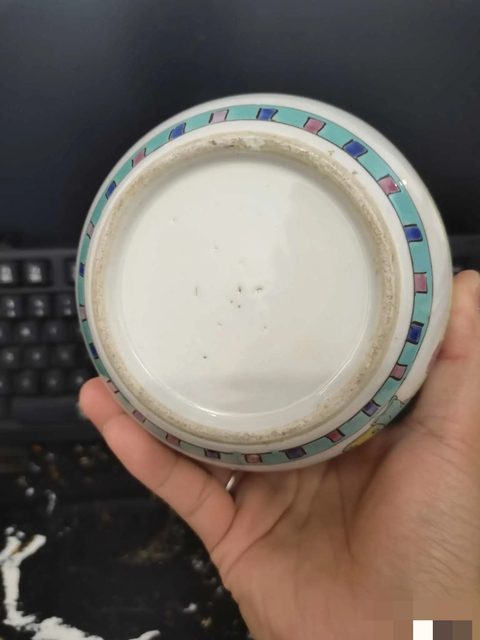 古玩陶瓷粉彩人物故事罐真品鑒賞圖
