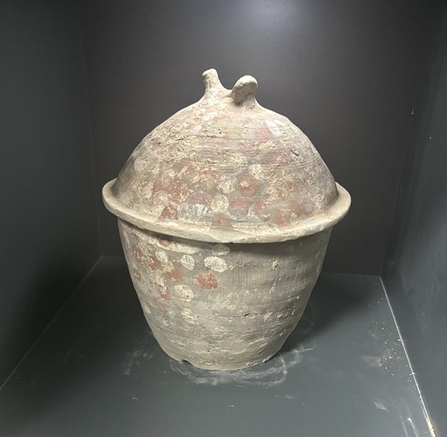 古玩陶瓷戰(zhàn)國(guó)·點(diǎn)彩鳥倉(cāng)拍賣,當(dāng)前價(jià)格396元