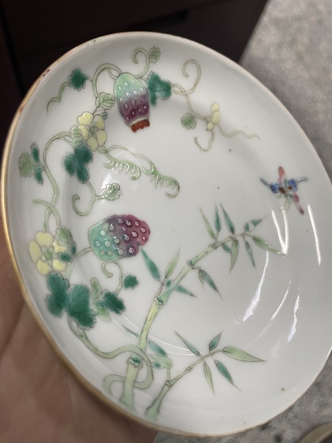 古玩陶瓷粉彩過枝癩瓜紋折腰盤真品鑒賞圖
