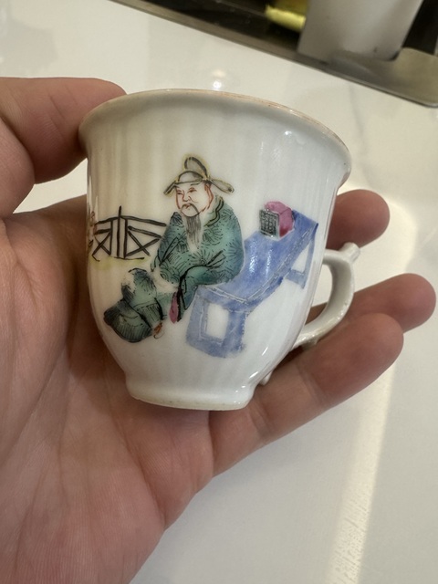 古玩陶瓷粉彩人物故事紋手把杯真品鑒賞圖