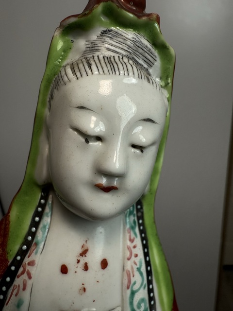 古玩陶瓷清中期 粉彩觀音真品鑒賞圖