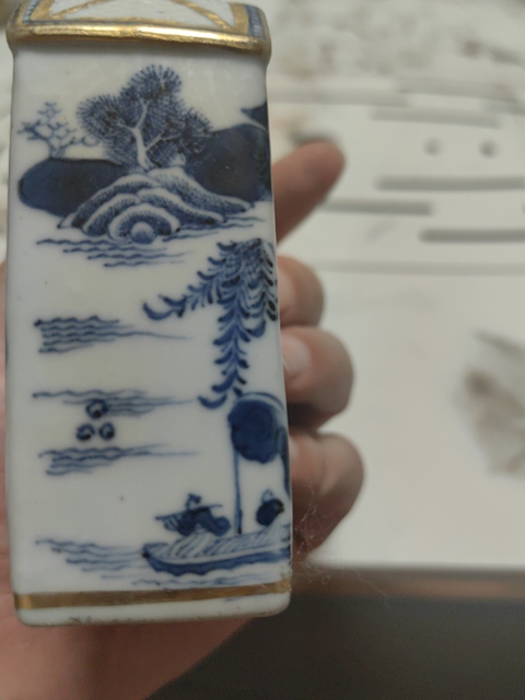 古玩陶瓷青花山水樓閣紋四方茶葉罐拍賣,當(dāng)前價(jià)格2000元