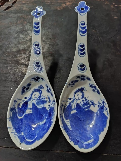 古玩陶瓷青花何仙姑人物調羹勺子拍賣,當前價格1966元