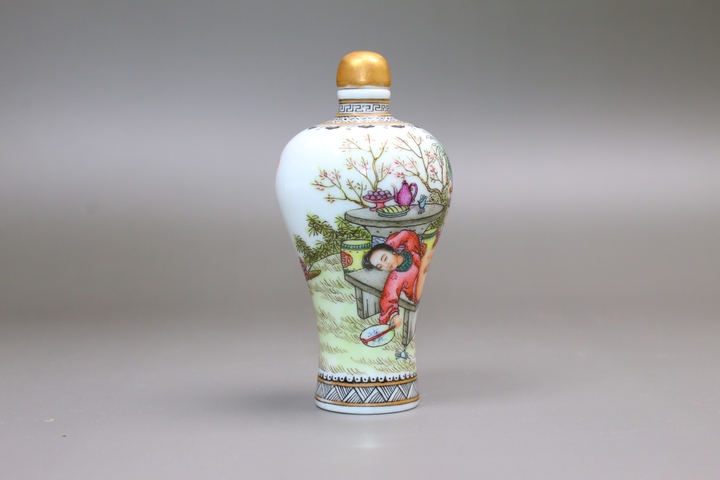 古玩陶瓷創(chuàng)匯時期·粉彩庭院春宮圖詩文鼻煙壺拍賣，當前價格0元