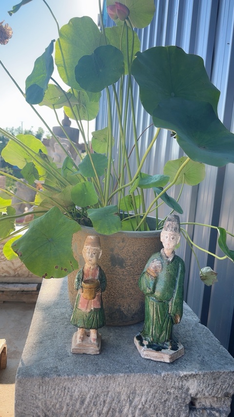 古玩陶瓷明代三彩持鼓人物立俑拍賣(mài)，當(dāng)前價(jià)格4500元