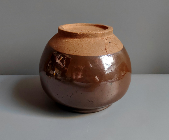 古玩陶瓷紫金釉茶入真品鑒賞圖