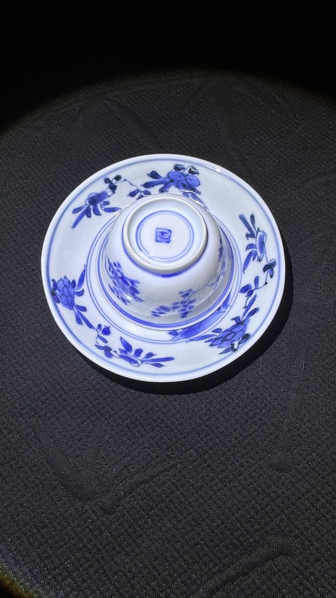 古玩陶瓷康熙青花杯碟真品鑒賞圖