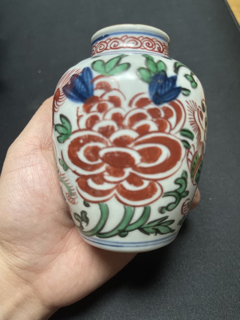 古玩陶瓷青花五彩獅紋罐真品鑒賞圖