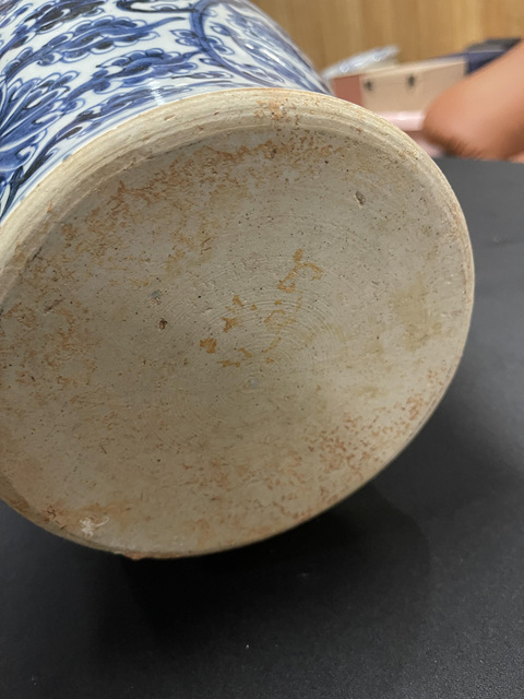 古玩陶瓷花卉紋青花罐真品鑒賞圖