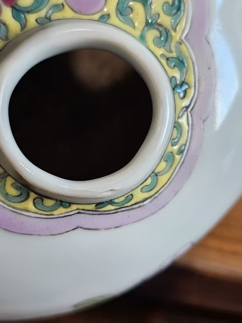 古玩陶瓷清晚期 粉彩折枝花卉紋六管瓶真品鑒賞圖