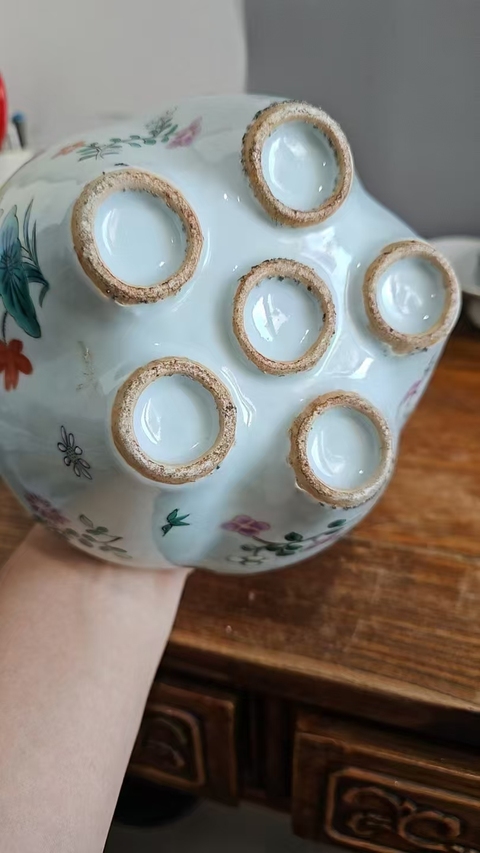 古玩陶瓷清晚期 粉彩折枝花卉紋六管瓶真品鑒賞圖