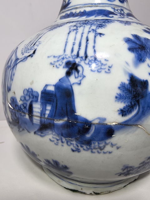 古玩陶瓷崇禎青花人物故事蒜頭瓶拍賣，當前價格59800元