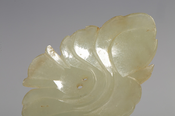 古玩玉器清·玉雕花卉紋花片真品鑒賞圖