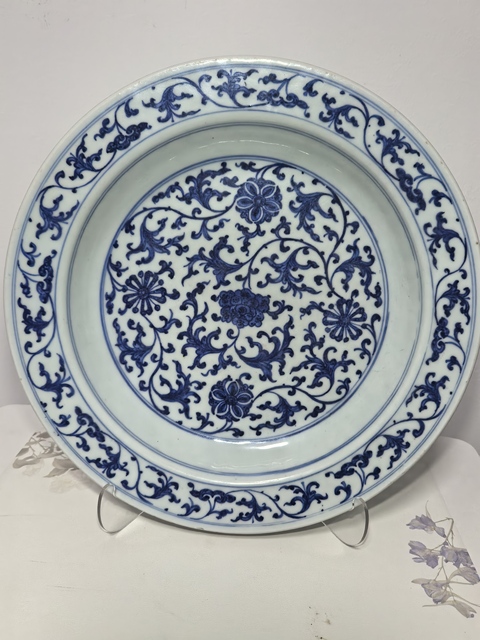 古玩陶瓷清乾隆仿永宣青花纏枝花卉折沿盤拍賣,當前價格29800元