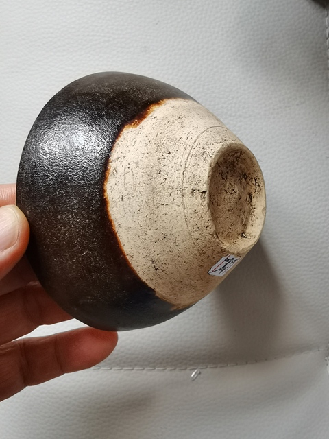 古玩陶瓷贛州窯褐釉茶盞真品鑒賞圖