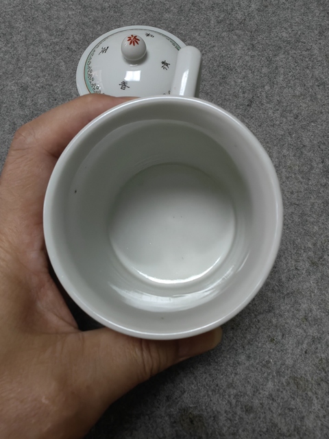 古玩陶瓷仕女紋執杯真品鑒賞圖