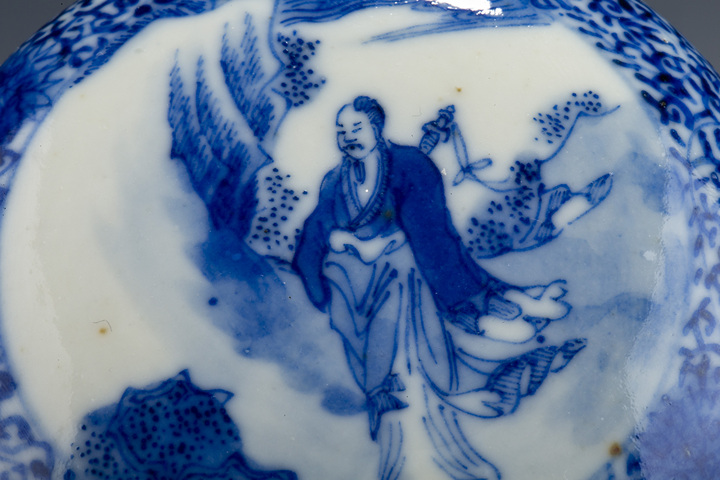 古玩陶瓷清末民初·青花呂洞賓人物紋蓋盒拍賣,當前價格558元