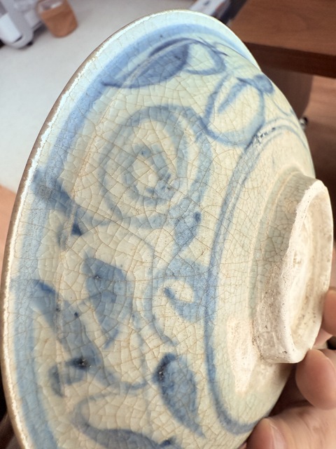 古玩陶瓷花卉紋青花盤真品鑒賞圖