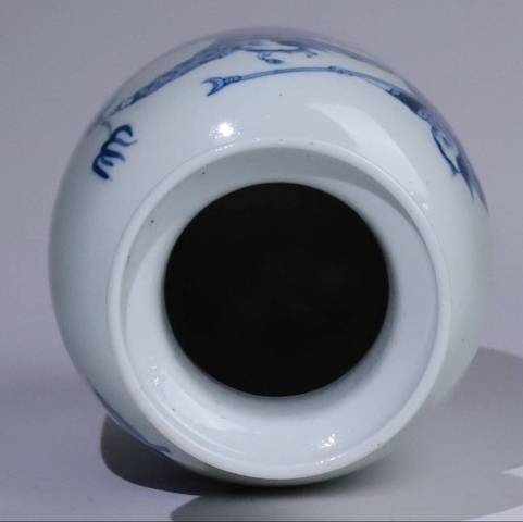 古玩陶瓷青花瓶真品鑒賞圖