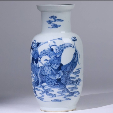 古玩陶瓷青花瓶真品鑒賞圖