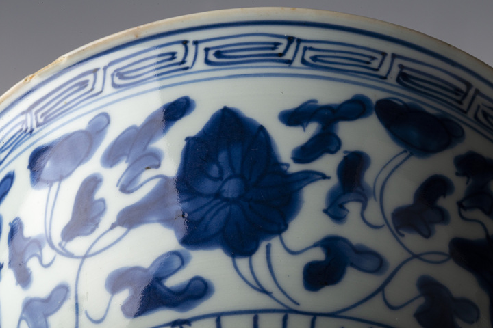 古玩陶瓷清康熙·青花纏枝花卉紋碗拍賣,當前價格376元