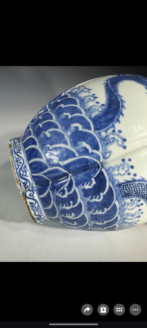 古玩陶瓷青花云龍紋花口尊真品鑒賞圖