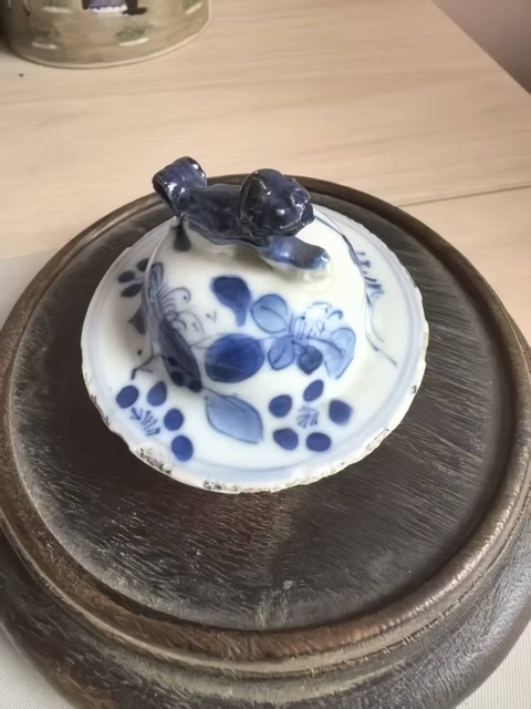 古玩陶瓷花鳥紋青花雞腿蓋瓶真品鑒賞圖