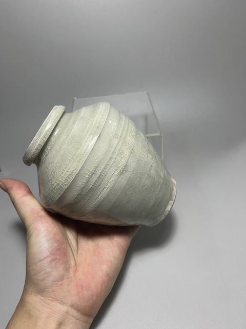 古玩陶瓷龍泉青瓷唇口梅瓶拍賣，當前價格0元