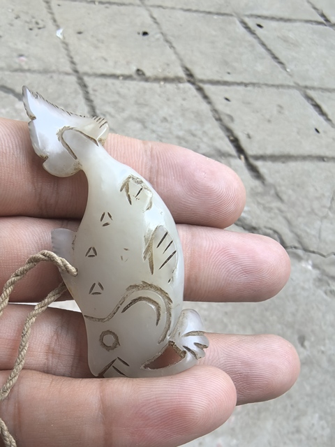 古玩玉器玉魚墜真品鑒賞圖