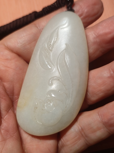 古玩玉器玉連年有余掛墜真品鑒賞圖