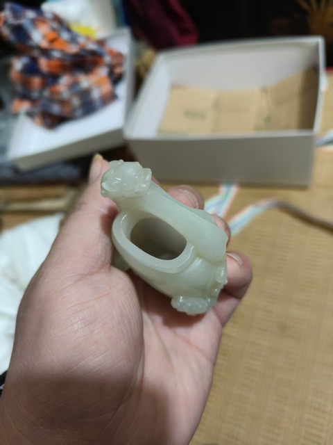 古玩玉器玉壺真品鑒賞圖