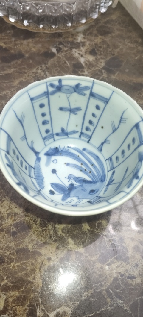 古玩陶瓷日本江戶青花花鳥紋花口杯真品鑒賞圖