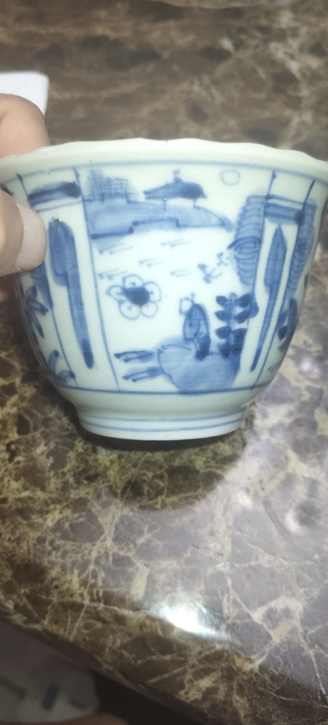 古玩陶瓷日本江戶青花花鳥紋花口杯真品鑒賞圖