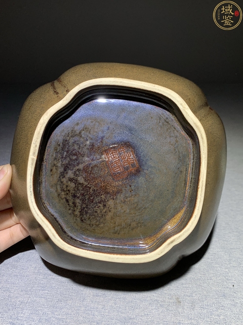 古玩陶瓷淄博窯茶葉末釉貢碗真品鑒賞圖