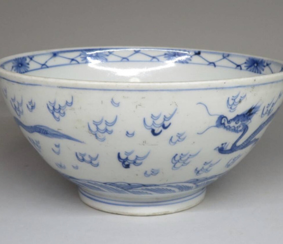 古玩陶瓷青花龍紋碗真品鑒賞圖