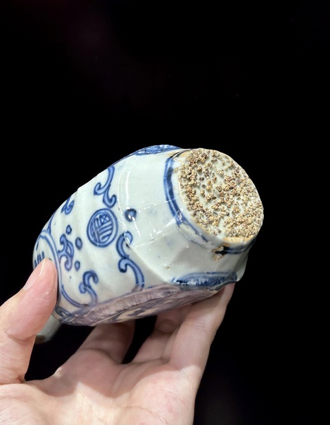 古玩陶瓷明晚期 青花人物紋瓶真品鑒賞圖