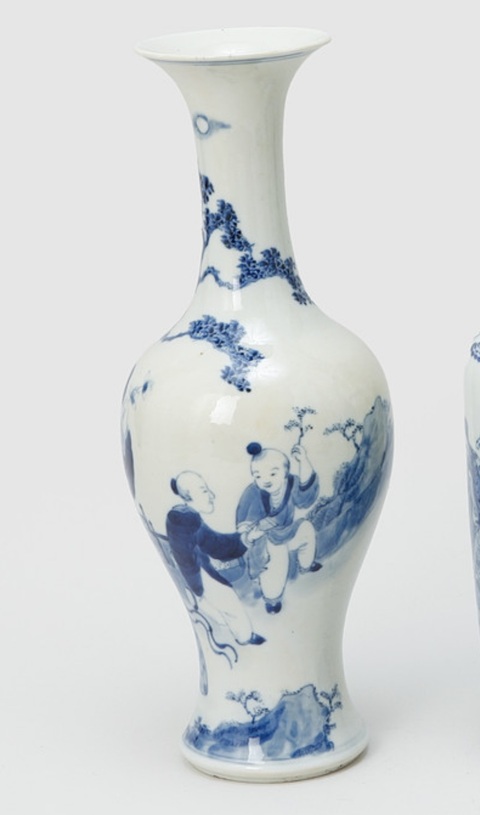 古玩陶瓷青花人物紋瓶真品鑒賞圖