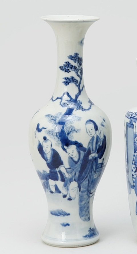 古玩陶瓷青花人物紋瓶真品鑒賞圖