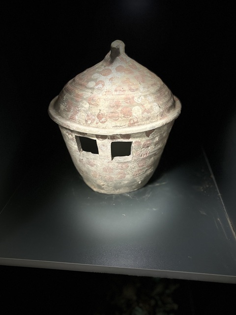 古玩陶瓷戰國·點彩鳥倉【戳印款】拍賣,當前價格0元