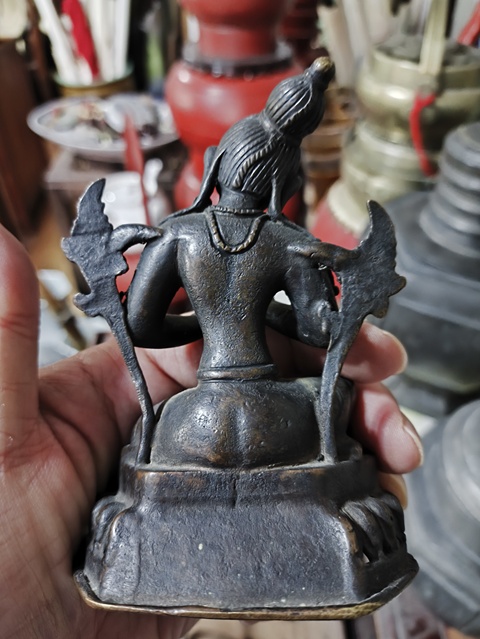 古玩銅器佛像真品鑒賞圖